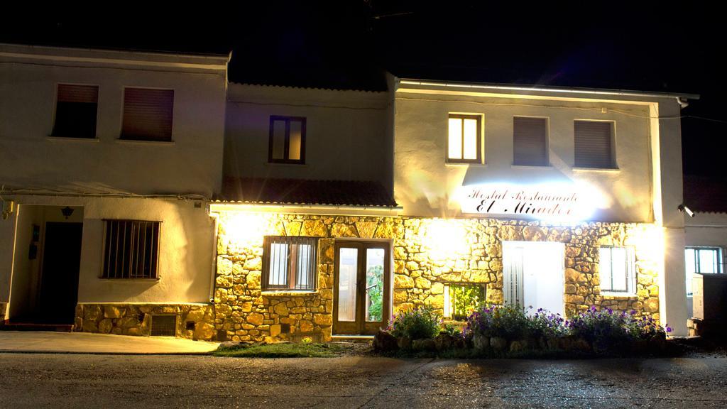 Hostal Restaurante El Mirador Atienza Exterior foto